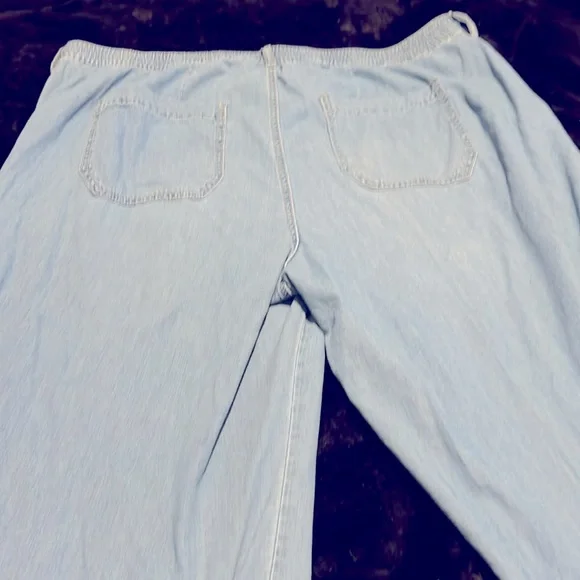 Torrid size 2 (18/20) light jean colored elastic waste pull on pants - Picture 6 of 6